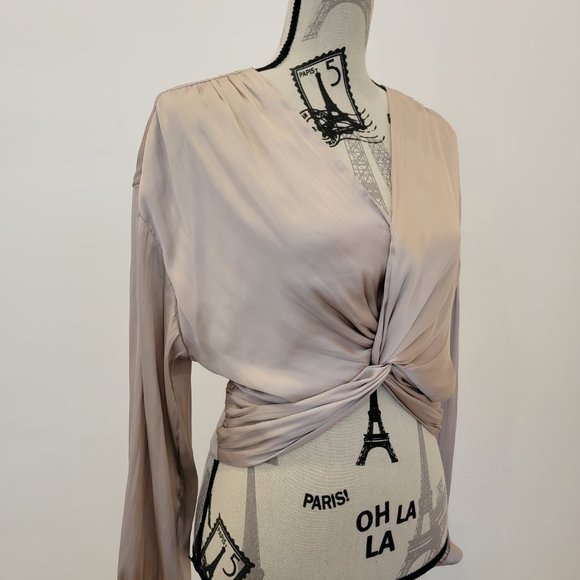 Dynamite Tops - Beautiful! Beige Silk-Like Top Dynamite - Size Small